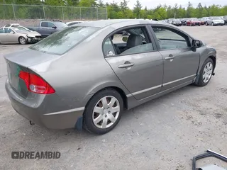 2006 Honda Civic LX z VIN 2HGFA165X6H525119, wystawiony jako IAAI lot #42314196 z przebiegiem 121 752 mil mil oraz . Historia ofert i sprzedaży dostępna na DreamBid. Obrazek 4.