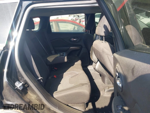 2020 Jeep Cherokee Latitude with VIN 1C4PJLCB2LD552784, listed as a IAAI auction lot 41908936 with 47,337 mi miles and . Bid and sale history available at DreamBid. Image 8.