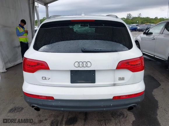 2010 Audi Q7 3.6L Premium Plus with VIN WA1LYAFE6AD007604, listed as a IAAI auction lot 41955633 with 240,433 mi miles. Bid and sale history available at carsss.com. Image 16.