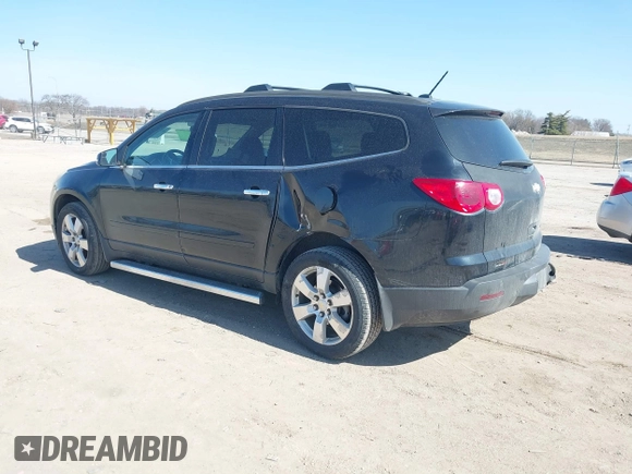 2011 Chevrolet Traverse 1LT z VIN 1GNKRGEDXBJ413826, wystawiony jako IAAI lot #41774666 z przebiegiem 190 483 mil mil oraz . Historia ofert i sprzedaży dostępna na DreamBid. Obrazek 3.