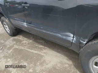 2022 Nissan Frontier SV z VIN 1N6ED1EK9NN619293, wystawiony jako IAAI lot #42525027 z przebiegiem 58 055 mil mil oraz . Historia ofert i sprzedaży dostępna na DreamBid. Obrazek 18.