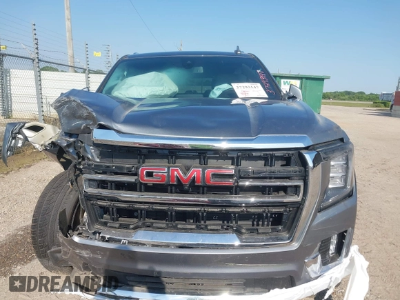 2022 GMC Yukon XL SLT with VIN 1GKS2GKT3NR233736, listed as a IAAI auction lot 37293147 with 27,196 mi miles. Bid and sale history available at carsss.com. Image 12.