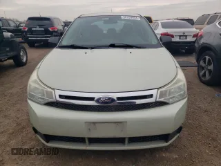 2011 Ford Focus SE with VIN 1FAHP3FN8BW163813, listed as a Copart auction lot 82709954 with 0 mi miles and Clean Title. Bid and sale history available at carsss.com. Image 5.