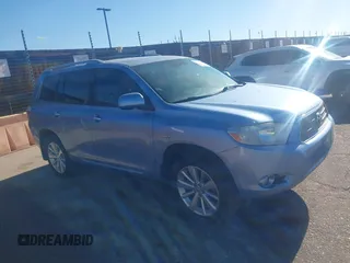 2008 Toyota Highlander Hybrid Limited with VIN JTEEW44A382002576, listed as a IAAI auction lot 41831706 with 211,978 mi miles. Bid and sale history available at carsss.com. Image 1.