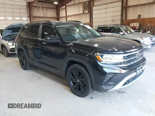 2022 Volkswagen Atlas SE z VIN 1V2KP2CA5NC509929, wystawiony jako IAAI lot #42231410 z przebiegiem 84 678 mil mil oraz . Historia ofert i sprzedaży dostępna na DreamBid. Obrazek 1.