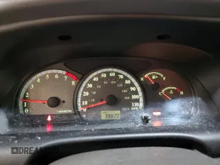 2002 Suzuki Grand Vitara JLX z VIN JS3TD62V524160739, wystawiony jako Copart lot #88416995 z przebiegiem 98 820 mil mil oraz Szkoda całkowita • Salvage title. Historia ofert i sprzedaży dostępna na DreamBid. Obrazek 9.