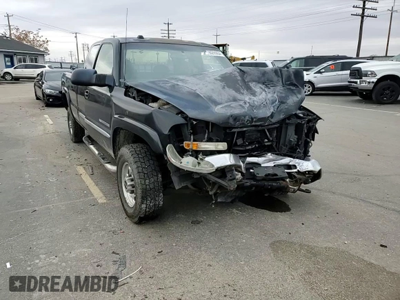2005 GMC Sierra 2500HD SLT with VIN 1GTHK29U05E307645, listed as a Copart auction lot 80295834 with 151,225 mi miles and Salvage title. Bid and sale history available at DreamBid. Image 11.