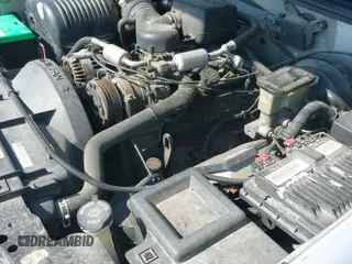 1996 Chevrolet Silverado 1500 z VIN 1GCEC14MXTE100436, wystawiony jako IAAI lot #42625358 z przebiegiem 100 983 mil mil oraz . Historia ofert i sprzedaży dostępna na DreamBid. Obrazek 23.