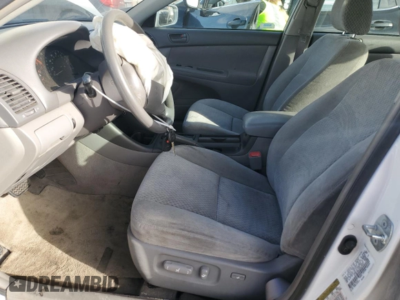 2004 Toyota Camry LE with VIN 4T1BF30K24U070927, listed as a Copart auction lot 46739185 with 172,121 mi miles and Salvage Title. Bid and sale history available at DreamBid. Image 7.