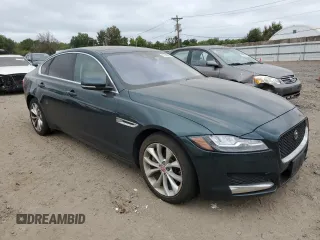 2017 Jaguar XF with VIN SAJBJ4BN0HCY31726, listed as a Copart auction lot 72840804 with 89,991 mi miles and Clean Title. Bid and sale history available at DreamBid. Image 4.