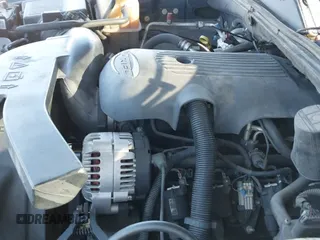 2003 Chevrolet Tahoe LT z VIN 1GNEC13Z33R191305, wystawiony jako IAAI lot #41716620 z przebiegiem 262 147 mil mil oraz . Historia ofert i sprzedaży dostępna na DreamBid. Obrazek 20.