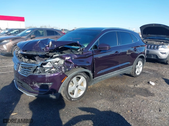 2015 Lincoln MKC with VIN 5LMCJ1A97FUJ18148, listed as a IAAI auction lot 41806694 with 69,677 mi miles. Bid and sale history available at carsss.com. Image 20.