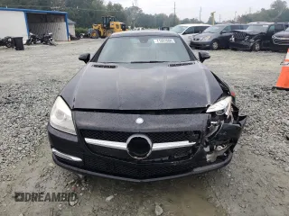 2015 Mercedes-Benz SLK-Class SLK 250 with VIN WDDPK4HA6FF098069, listed as a Copart auction lot 71551084 with 92,569 mi miles and Salvage Title. Bid and sale history available at carsss.com. Image 5.