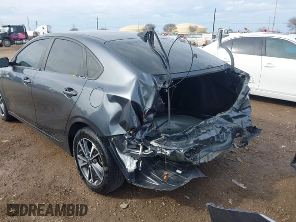 2024 Kia Forte LXS with VIN 3KPF24AD9RE709771, listed as a IAAI auction lot 41351206 with 8,009 mi miles and . Bid and sale history available at DreamBid. Image 6.