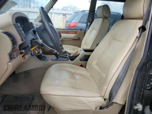 1998 Land Rover Discovery SD z VIN SALJY1248WA753645, wystawiony jako Copart lot #47944795 z przebiegiem 181 974 mil mil oraz Czysty tytuł • Clean title. Historia ofert i sprzedaży dostępna na DreamBid. Obrazek 7.