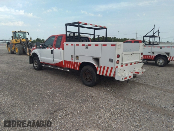 2016 Ford F-250 XL with VIN 1FD7X2B67GEC87417, listed as a IAAI auction lot 42014957 with 570,737 mi miles and . Bid and sale history available at DreamBid. Image 3.