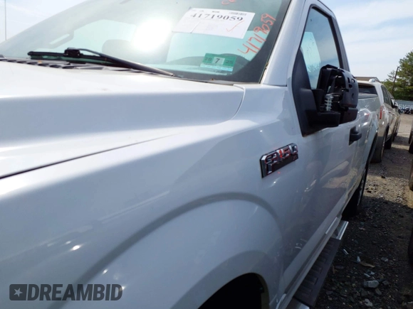 2020 Ford F-150 XL z VIN 1FTMF1CB0LKD63815, wystawiony jako IAAI lot #41719059 z przebiegiem 33 021 mil mil oraz . Historia ofert i sprzedaży dostępna na DreamBid. Obrazek 17.