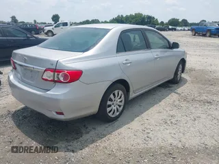 2013 Toyota Corolla L с VIN 5YFBU4EE8DP164181, выставлен на аукционе IAAI как лот 42382562 с пробегом 220 739 миль миль и . История ставок и продаж доступна на DreamBid. Изображение 4.