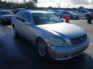 2005 Lexus LS 430 with VIN JTHBN36FX55004296, listed as a IAAI auction lot 41576241 with Not Provided miles. Bid and sale history available at carsss.com. Image 1.