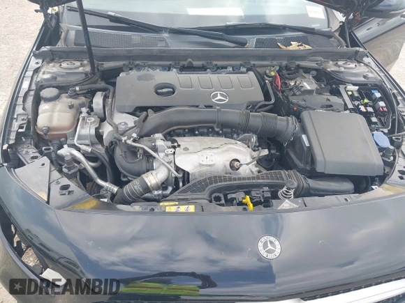 2021 Mercedes-Benz A 220 z VIN W1K3G4EB5MJ285990, wystawiony jako IAAI lot #41924555 z przebiegiem 45 187 mil mil oraz . Historia ofert i sprzedaży dostępna na DreamBid. Obrazek 10.