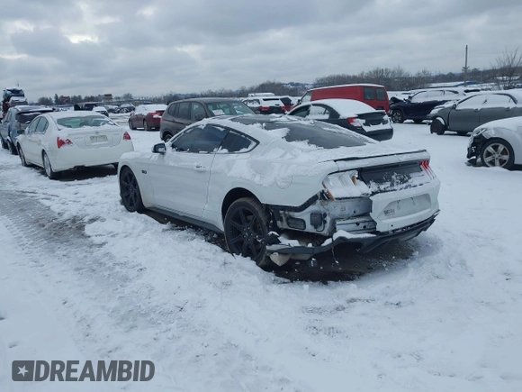 2019 Ford Mustang GT with VIN 1FA6P8CFXK5195668, listed as a IAAI auction lot 41247123 with 83,514 mi miles. Bid and sale history available at carsss.com. Image 3.
