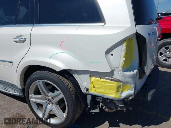 2012 Mercedes-Benz GL-Class GL 550 with VIN 4JGBF8GE5CA782121, listed as a IAAI auction lot 41669506 with 77,737 mi miles. Bid and sale history available at carsss.com. Image 6.