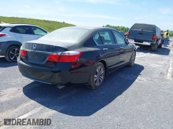 2015 Honda Accord LX with VIN 1HGCR2F32FA013367, listed as a IAAI auction lot 40872176 with 170,000 mi miles and . Bid and sale history available at carsss.com. Image 4.
