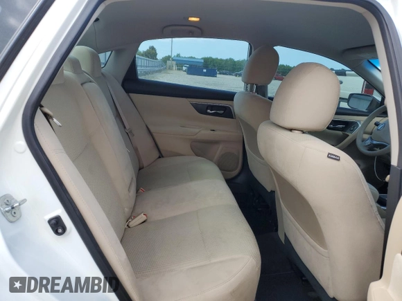 2015 Nissan Altima SV z VIN 1N4AL3AP7FC209967, wystawiony jako Copart lot #57808575 z przebiegiem 174 930 mil mil oraz Szkoda całkowita • Salvage title. Historia ofert i sprzedaży dostępna na DreamBid. Obrazek 10.