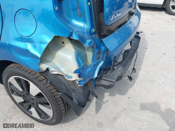 2017 Kia Soul + with VIN KNDJP3A59H7454276, listed as a IAAI auction lot 41627974 with 52,740 mi miles. Bid and sale history available at carsss.com. Image 21.