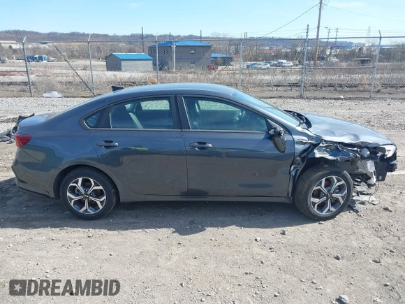 2021 Kia Forte LXS with VIN 3KPF24AD9ME409155, listed as a IAAI auction lot 41815723 with 30,973 mi miles. Bid and sale history available at carsss.com. Image 14.