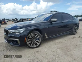2019 BMW 7 Series M760i xDrive with VIN WBA7H6C58KG615081, listed as a Copart auction lot 59361704 with 92,769 mi miles and Salvage Title. Bid and sale history available at carsss.com. Image 1.
