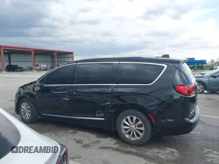 2018 Chrysler Pacifica Touring L with VIN 2C4RC1BG9JR120790, listed as a IAAI auction lot 41998460 with 124,146 mi miles and . Bid and sale history available at DreamBid. Image 15.