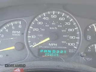 2001 Chevrolet Silverado 2500 with VIN 1GCGK29U81Z218548, listed as a IAAI auction lot 41442231 with 209,009 mi miles. Bid and sale history available at carsss.com. Image 7.