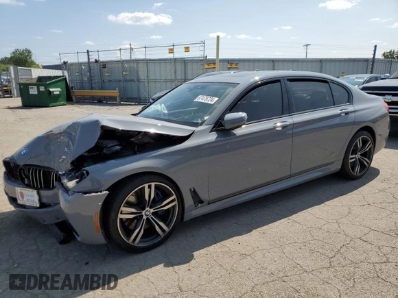 2018 BMW 7 Series 750i with VIN WBA7F0C55JGM22484, listed as a Copart auction lot 67475724 with 40,048 mi miles and Salvage Title. Bid and sale history available at carsss.com. Image 1.