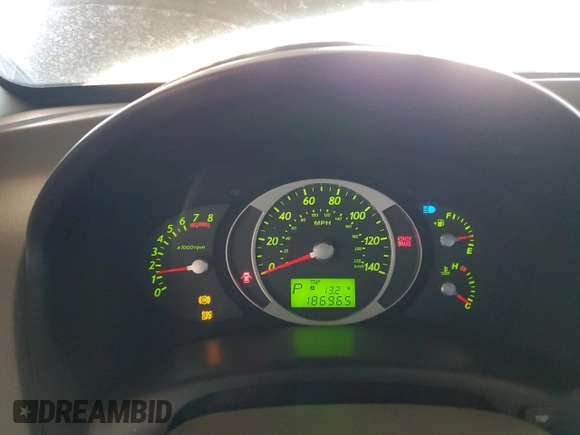 2008 Hyundai Tucson GLS with VIN KM8JM12B38U818352, listed as a Copart auction lot 71503394 with 186,965 mi miles and Salvage Title. Bid and sale history available at carsss.com. Image 9.