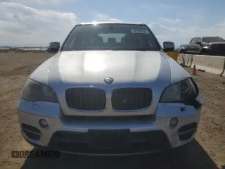 2011 BMW X5 35i z VIN 5UXZV4C55BL739114, wystawiony jako Copart lot #58393605 z przebiegiem 161 015 mil mil oraz Czysty tytuł • Clean title. Historia ofert i sprzedaży dostępna na DreamBid. Obrazek 5.