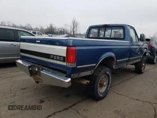 1994 Ford F-250 with VIN 2FTHF26G1RCA35041, listed as a Copart auction lot 88200075 with 107,025 mi miles and Clean Title. Bid and sale history available at carsss.com. Image 3.