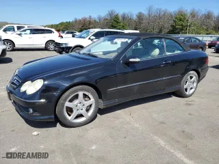 2007 Mercedes-Benz CLK-Class 5.5L with VIN WDBTK72F47F224170, listed as a Copart auction lot 70914174 with 182,806 mi miles and Non Repairable. Bid and sale history available at carsss.com. Image 1.