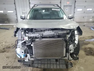 2021 Toyota RAV4 XLE with VIN 2T3P1RFV0MC208028, listed as a Copart auction lot 46228765 with 47,203 mi miles and Salvage Title. Bid and sale history available at carsss.com. Image 5.