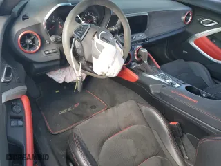 2022 Chevrolet Camaro ZL1 with VIN 1G1FK1R67N0105667, listed as a Copart auction lot 44004045 with 0 mi miles and Salvage Title. Bid and sale history available at carsss.com. Image 8.