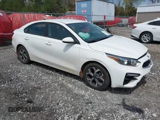 2021 Kia Forte FE z VIN 3KPF24AD5ME335331, wystawiony jako IAAI lot #41926109 z przebiegiem 87 354 mil mil oraz . Historia ofert i sprzedaży dostępna na DreamBid. Obrazek 1.