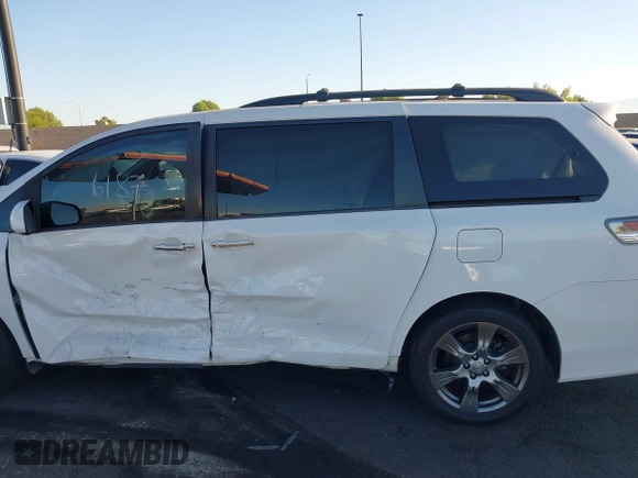 2017 Toyota Sienna SE with VIN 5TDXZ3DCXHS839141, listed as a IAAI auction lot 42616187 with 106,900 mi miles and . Bid and sale history available at DreamBid. Image 15.