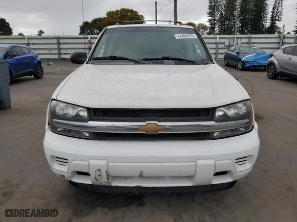 2005 Chevrolet TrailBlazer LS with VIN 1GNDS13S052186110, listed as a Copart auction lot 47406675 with NaN miles and Salvage Title. Bid and sale history available at carsss.com. Image 5.