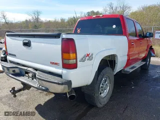 2003 Chevrolet Silverado 2500HD LS with VIN 1GCHK231X3F227601, listed as a IAAI auction lot 41295238 with 218,021 mi miles. Bid and sale history available at carsss.com. Image 4.
