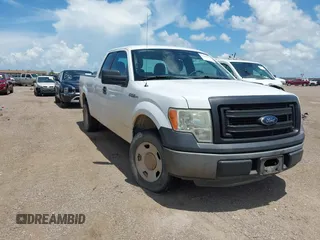 2014 Ford F-150 XL with VIN 1FTEX1CM5EFD08176, listed as a IAAI auction lot 42588375 with 215,367 mi miles and . Bid and sale history available at DreamBid. Image 1.