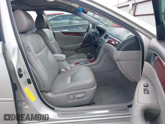 2004 Lexus ES 350 with VIN JTHBA30G240018556, listed as a IAAI auction lot 42131021 with 161,612 mi miles and . Bid and sale history available at DreamBid. Image 5.