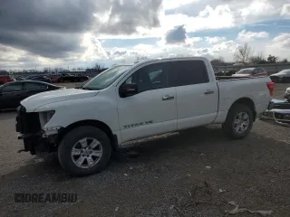 2018 Nissan Titan SV z VIN 1N6AA1EJ3JN524186, wystawiony jako Copart lot #81468294 z przebiegiem 72 350 mil mil oraz Szkoda całkowita • Salvage title. Historia ofert i sprzedaży dostępna na DreamBid. Obrazek 1.