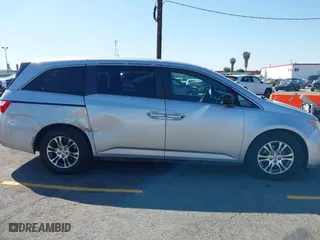 2013 Honda Odyssey EX with VIN 5FNRL5H43DB044603, listed as a IAAI auction lot 41996667 with 132,864 mi miles. Bid and sale history available at carsss.com. Image 13.