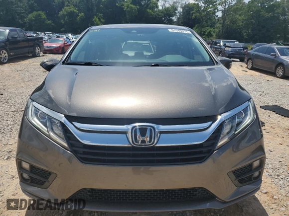 2019 Honda Odyssey EX z VIN 5FNRL6H56KB027113, wystawiony jako Copart lot #64386375 z przebiegiem 101 346 mil mil oraz Nie do naprawy • Non repairable. Historia ofert i sprzedaży dostępna na DreamBid. Obrazek 5.