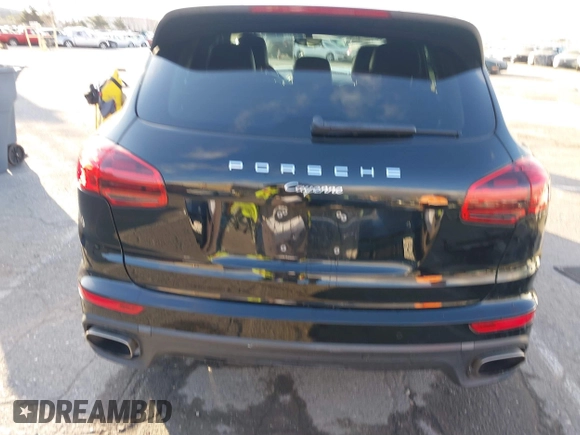 2018 Porsche Cayenne z VIN WP1AA2A24JKA02500, wystawiony jako IAAI lot #41885724 z przebiegiem 70 183 mil mil oraz . Historia ofert i sprzedaży dostępna na DreamBid. Obrazek 17.